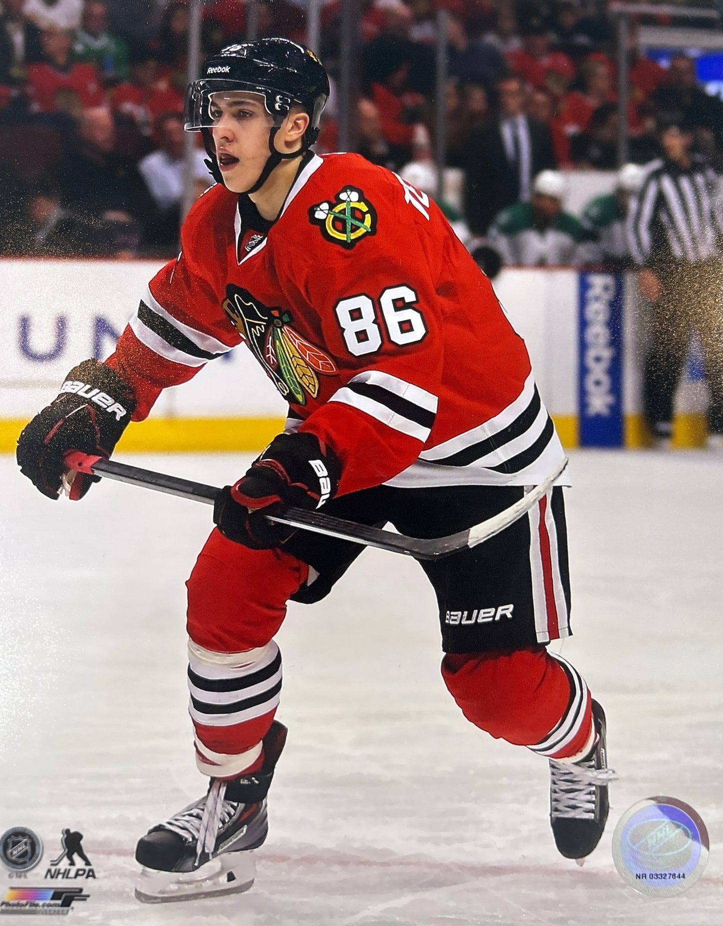 Teuvo Teräväinen Chicago Blackhawks Action Photo (8X10) - Pro Jersey Sports