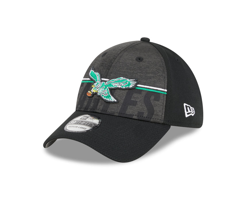 Men's Philadelphia Eagles New Era NFL 2023 Training Camp Black Throwback Logo 39THIRTY Flex Fit Hat - Pro Jersey Sports