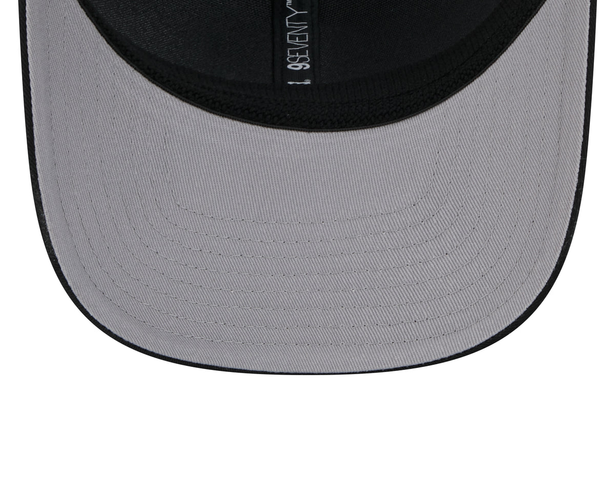 Men's Chicago Blackhawks New Era Black/White 9SEVENTY Trucker Hat - Pro Jersey Sports