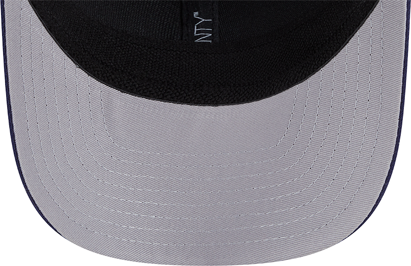 Men's Winnipeg Jets New Era Navy New Era 9SEVENTY Trucker Hat