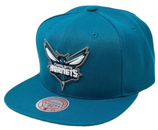 Men's Mitchell & Ness Charlotte Hornets Core Teal Adjustable Snapback Hat - Pro Jersey Sports
