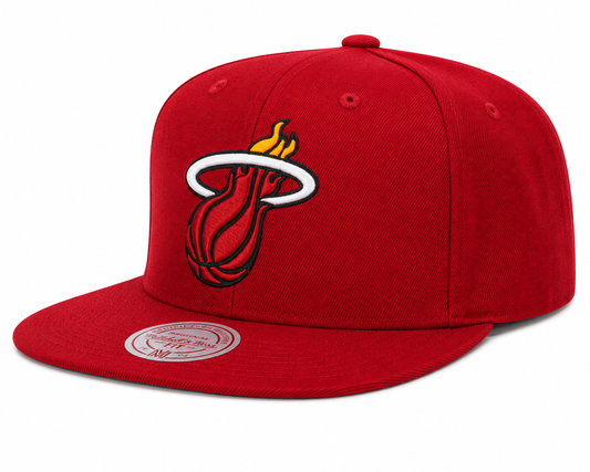 Men's Miami Heat Mitchell & Ness Ground 2.0 Snapback Hat-Maroon