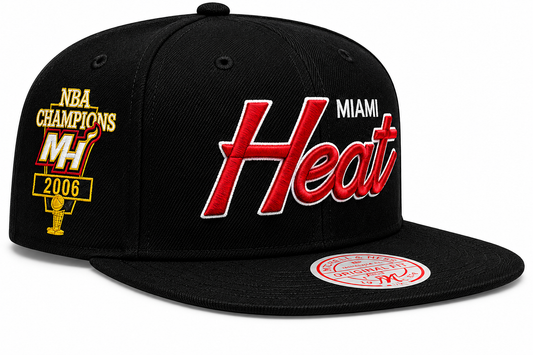 Men's Miami Heat 2006 NBA Champions Mitchell & Ness Champ Year Trophy Black Snapback Hat
