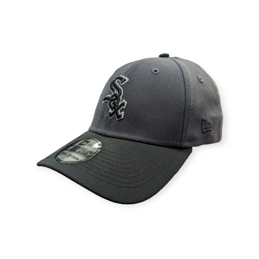 Chicago White Sox New Era 2 Tone Graphite/Black Primary Logo 39THIRTY Flex Fit Hat