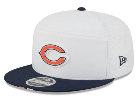 Men's Chicago Bears New Era White/Navy Secondary Logo 2025 NFL Training Camp Split Panel 9FIFTY Snapback Hat - Pro Jersey Sports