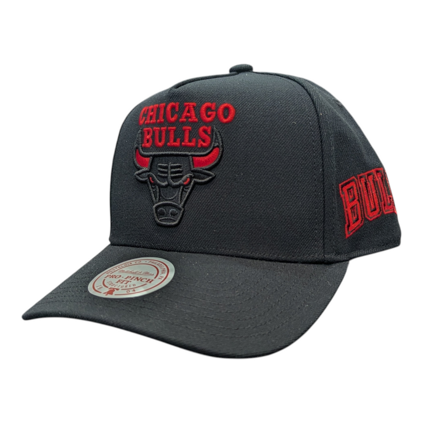 Chicago Bulls Mitchell & Ness NBA Legendary Black Away Pro Pinch Fit Snapback Hat - Pro Jersey Sports