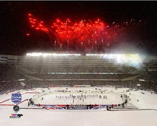 Chicago Blackhawks vs. Pittsburgh Penguins Soldier Field 2014 Stadium Series Photo (Size: 8" x 10")