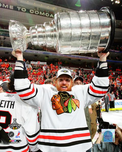 Brian Campbell Chicago Blackhawks 2010 Stanley Cup Champions 8X10 Photo - Pro Jersey Sports