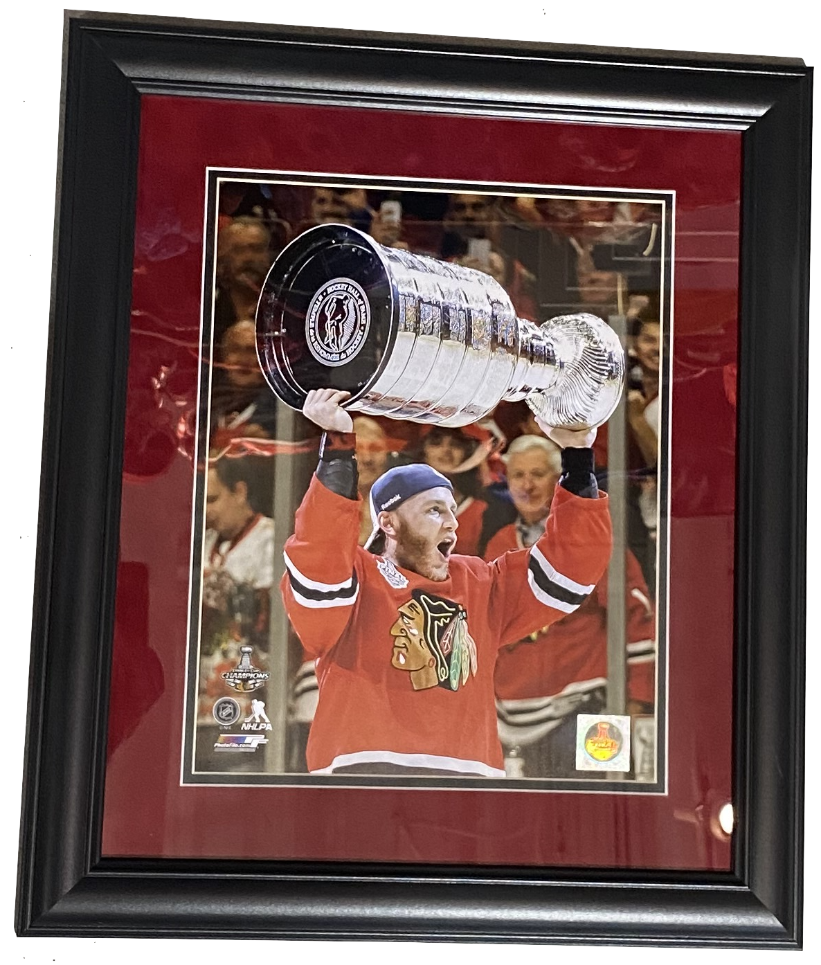 Chicago Blackhawks Patrick Kane "Trophy Shot" 2015 Stanley Cup 18" x 21" Framed Photo - Pro Jersey Sports