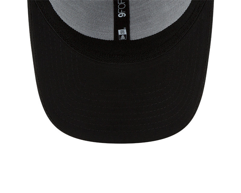 Men's Chicago White Sox New Era Black 2022 Clubhouse 9FORTY Adjustable Snapback Hat - Pro Jersey Sports