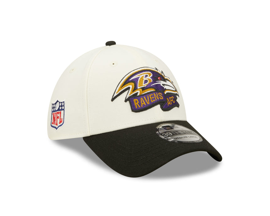 Men's Baltimore Ravens New Era Cream/Black 2022 Sideline 39THIRTY Flex Hat - Pro Jersey Sports