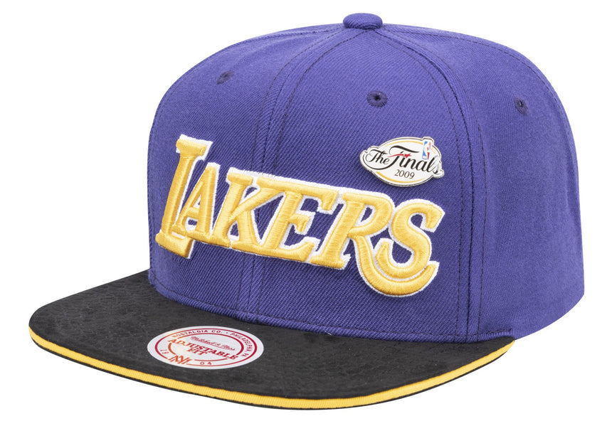 Los Angeles Lakers Mitchell & Ness NBA 2009 NBA Finals LA Pinned Snapback Hat - Pro Jersey Sports