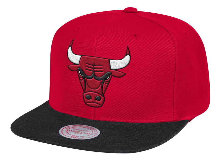 Mens NBA Chicago Bulls Red/Black Wool 2 Tone Snapback Hat By Mitchell And Ness - Pro Jersey Sports