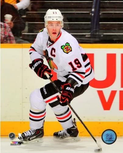 NHL Jonathan Toews Chicago Blackhawks 2013-2014 Action Photo #4 (Size: 8" x 10") - Pro Jersey Sports