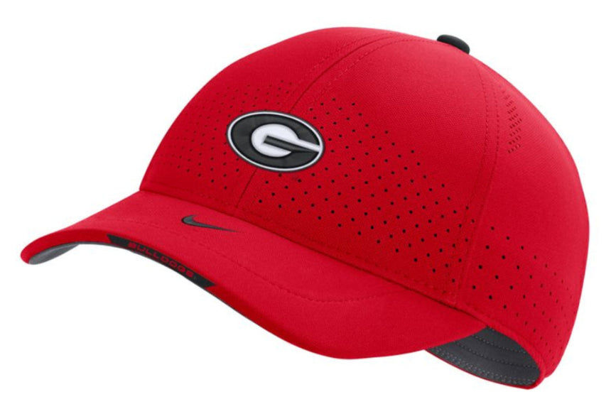 Nike Men's Georgia Bulldogs Red AeroBill Swoosh Adjustable Classic 99 Football Sideline Hat - Pro Jersey Sports