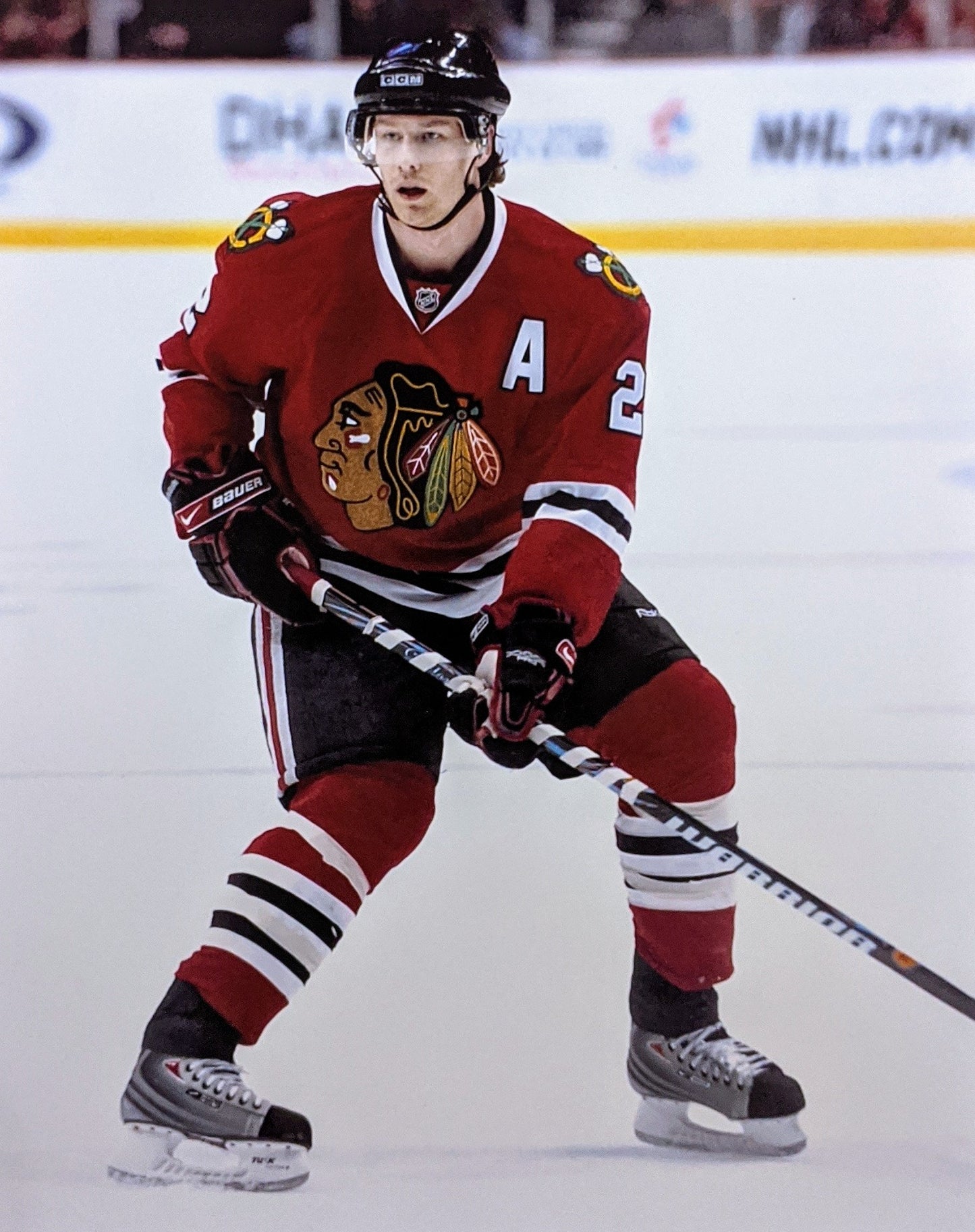 Duncan Keith Chicago Blackhawks NHL Defensive Action Photo (Size: 8X10) - Pro Jersey Sports
