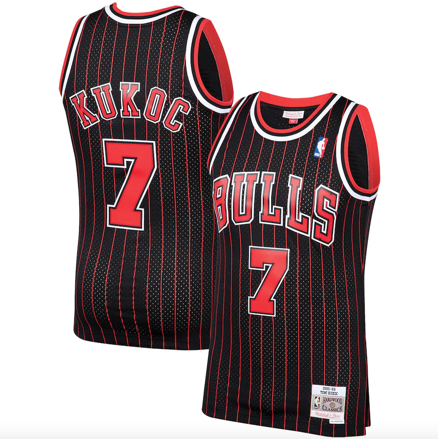 Men's Chicago Bulls Toni Kukoc Mitchell & Ness Black 1995-96 Hardwood Classics Swingman Player Jersey - Pro Jersey Sports