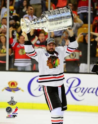 Patrick Sharp Chicago Blackhawks 2013 Stanley Cup Champions Raising Of The Cup Photo - Pro Jersey Sports