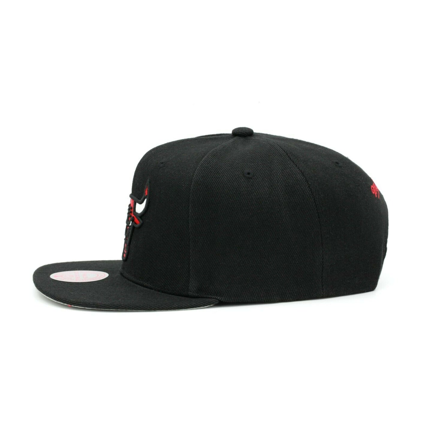 Men's Mitchell & Ness Chicago Bulls Core Black Adjustable Snapback Hat - Pro Jersey Sports