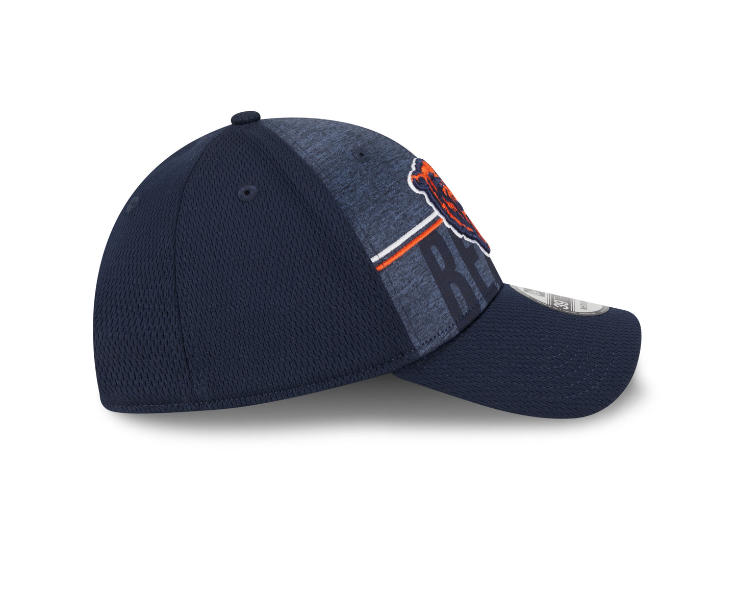 Men's Chicago Bears New Era NFL 2023 Training Camp Navy Alternate Logo 39THIRTY Flex Fit Hat