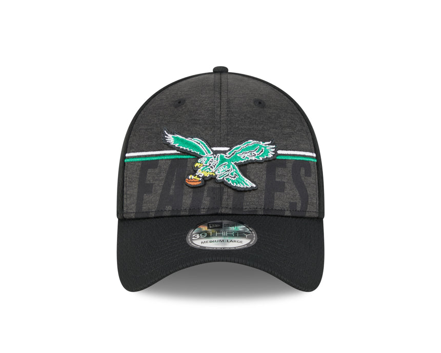 Men's Philadelphia Eagles New Era NFL 2023 Training Camp Black Throwback Logo 39THIRTY Flex Fit Hat - Pro Jersey Sports