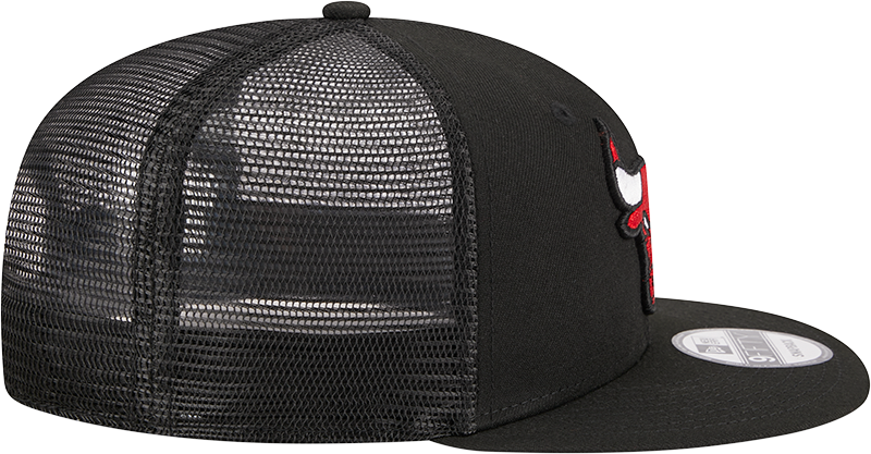 Chicago Bulls New Era Black 9FIFTY Trucker Snapback Hat