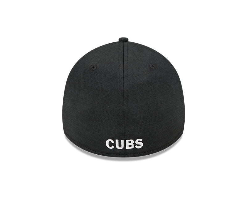 Men's Chicago Cubs New Era Black Walking Bear 2024 Clubhouse 39THIRTY Flex Fit Hat