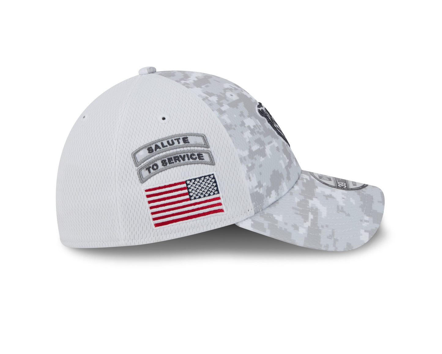 Chicago Bears New Era Arctic Camo/White 2024 Salute to Service Primary Logo 39THIRTY Flex Hat