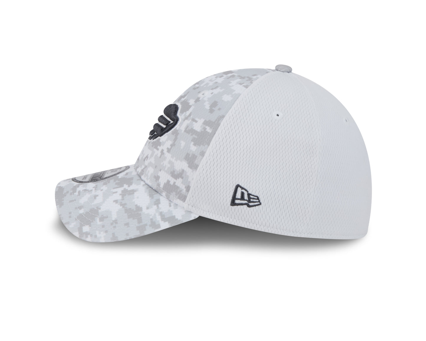 Buffalo Bills New Era Arctic Camo/ White 2024 Salute to Service 39THIRTY Flex Hat