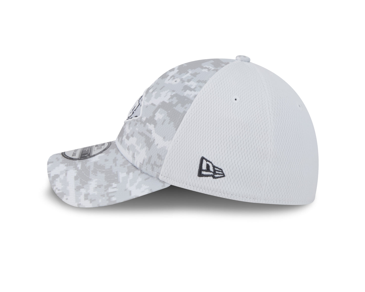 Kansas City Chiefs New Era Arctic Camo/White 2024 Salute to Service 39THIRTY Flex Hat