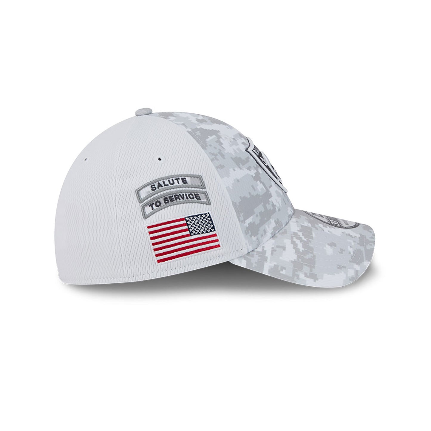 Las Vegas Raiders New Era Arctic Camo/White 2024 Salute to Service 39THIRTY Flex Hat