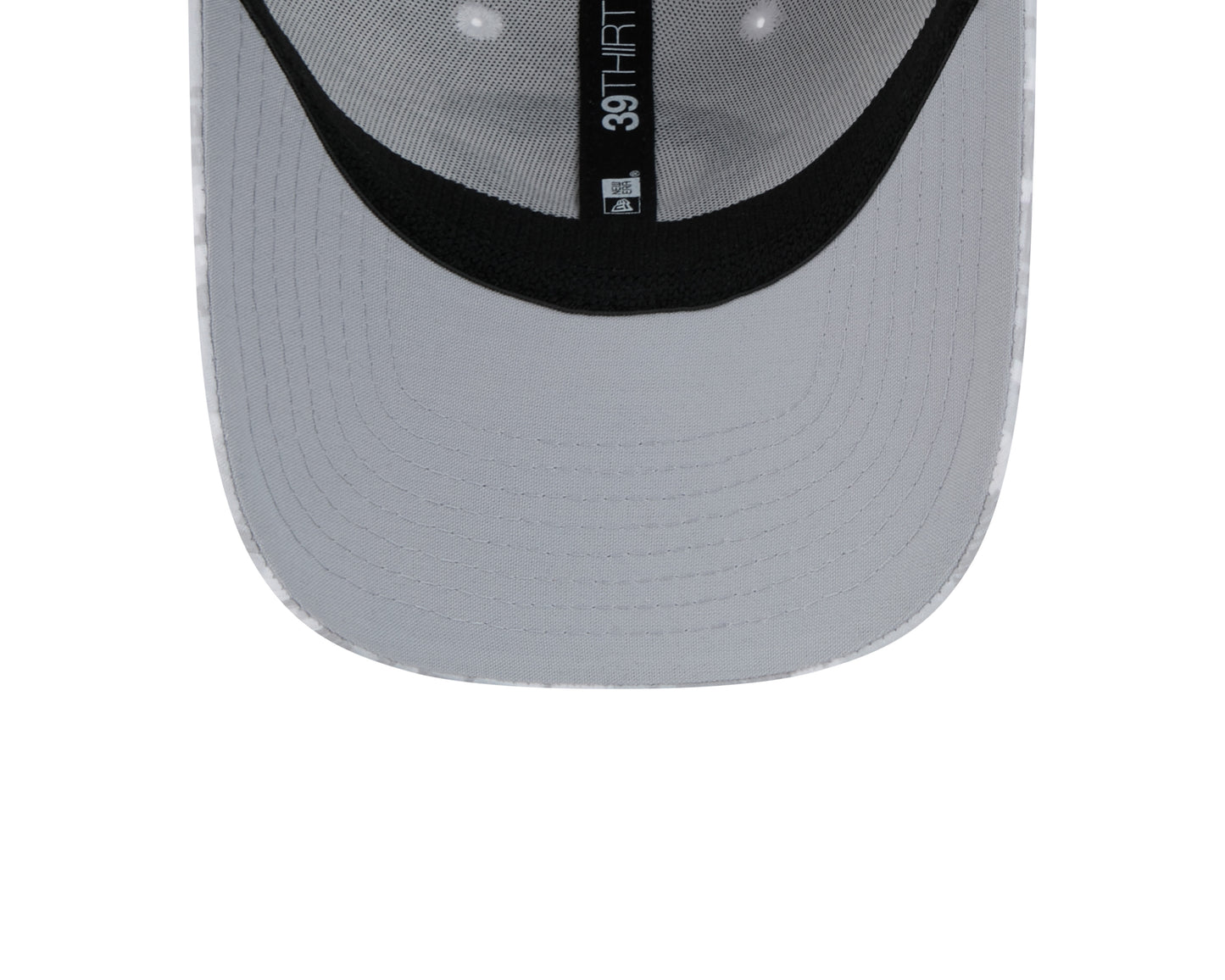 Chicago Bears New Era Arctic Camo/White 2024 Salute to Service Secondary Logo 39THIRTY Flex Hat