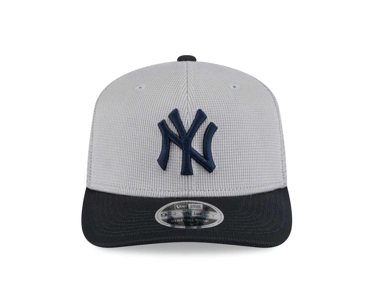 New York Yankees New Era Gray/Navy 2025 Spring Training 9SEVENTY Road Trucker Hat - Pro Jersey Sports