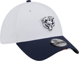 Men's Chicago Bears New Era White/Navy 2025 NFL Training Camp 39THIRTY Flex Hat - Pro Jersey Sports