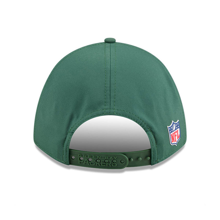 Men's Green Bay Packers New Era Green 2025 NFL Primary Logo Sideline Heat 9FORTY M-Crown Adjustable Hat - Pro Jersey Sports
