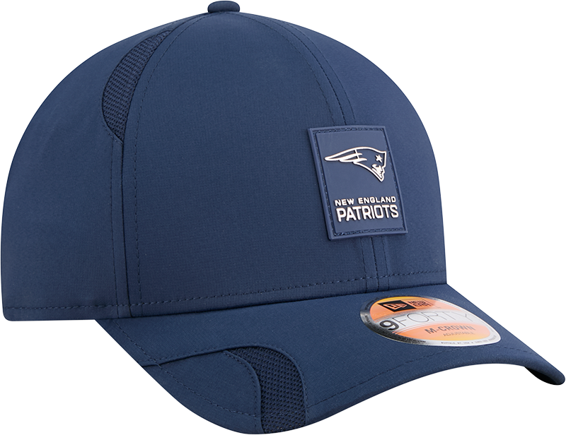 Men's New England Patriots New Era Navy 2025 NFL Sideline Heat 9FORTY M-Crown Adjustable Hat