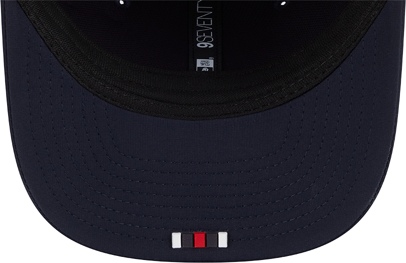 Men's Houston Texans New Era Navy 2025 Sideline 9SEVENTY Trucker Adjustable Hat - Pro Jersey Sports