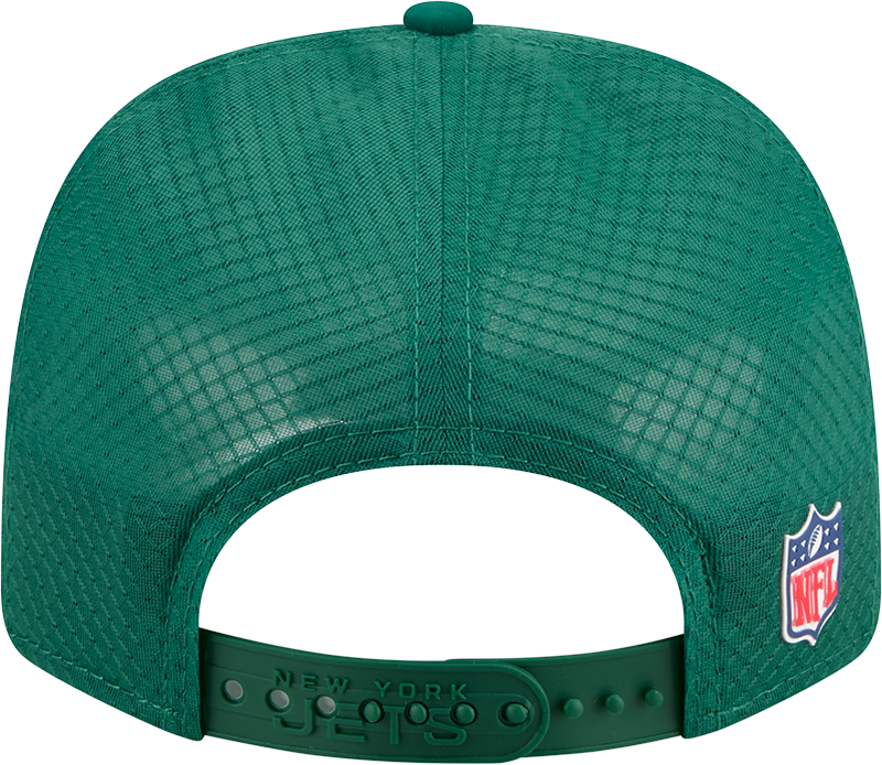 Men's New York Jets New Era Green 2025 Sideline 9SEVENTY Trucker Adjustable Hat - Pro Jersey Sports