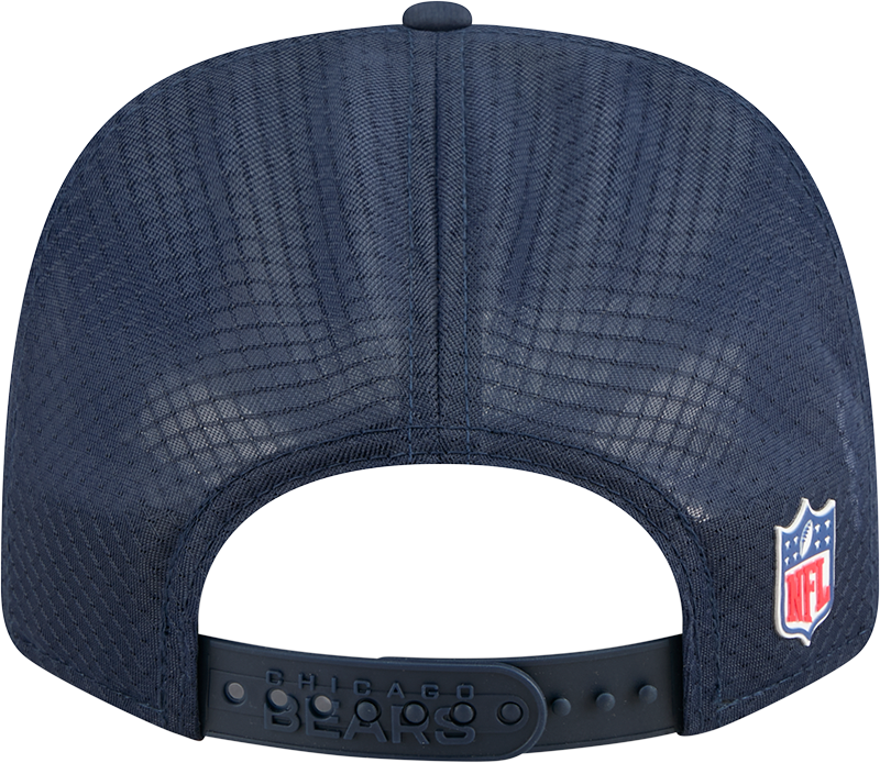 Men's Chicago Bears New Era Navy 2025 Sideline 9SEVENTY Trucker Adjustable Hat - Pro Jersey Sports