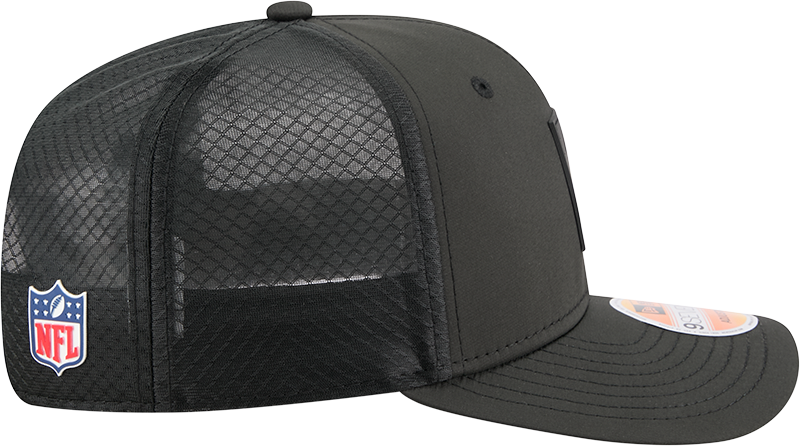 Men's Atlanta Falcons New Era Black 2025 Sideline 9SEVENTY Trucker Adjustable Hat - Pro Jersey Sports