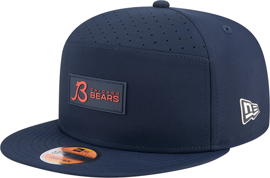 Men's Chicago Bears New Era Navy 2025 B Sideline Split Panel 9FIFTY Snapback Hat - Pro Jersey Sports