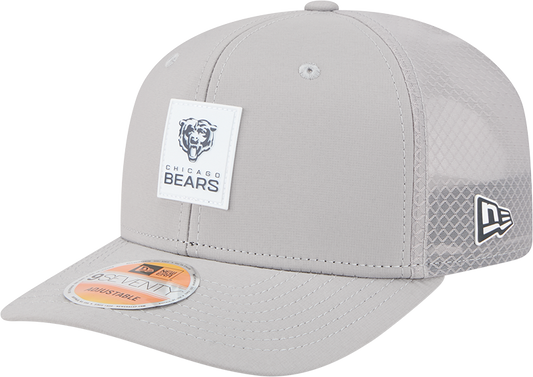 Men's Chicago Bears New Era Gray 2025 NFL Primary Logo Sideline Heat 9SEVENTY Adjustable Hat