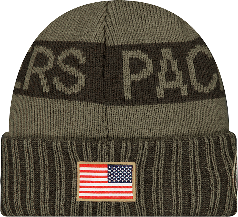 Green Bay Packers New Era Green 2025 NFL Sideline Salute To Service Cuffed Knit Hat - Pro Jersey Sports