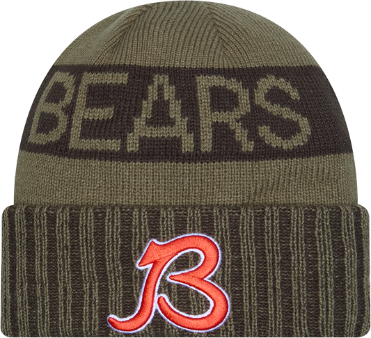 Chicago Bears New Era Green 2025 NFL Sideline Salute To Service B Cuffed Knit Hat - Pro Jersey Sports
