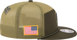 Men's Chicago Bears New Era Green 2025 Salute To Service Sideline Split Panel 9FIFTY Snapback Trucker Hat - Pro Jersey Sports