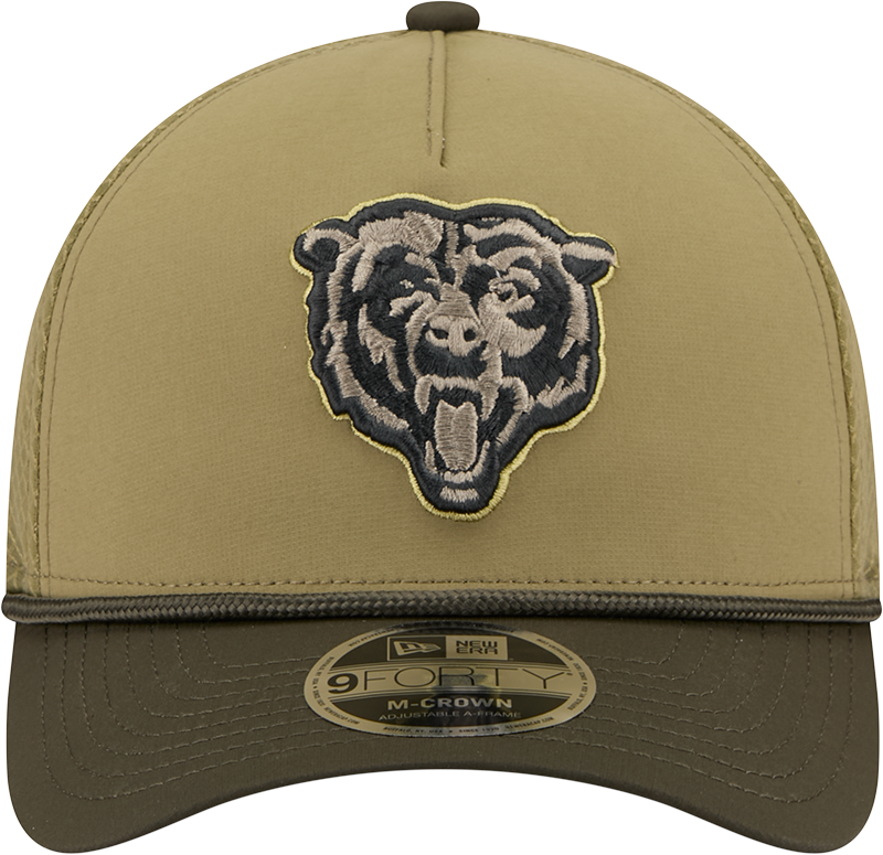 Men's Chicago Bears New Era Green 2025 NFL Salute To Service Sideline 9FORTY M-Crown Adjustable Hat - Pro Jersey Sports