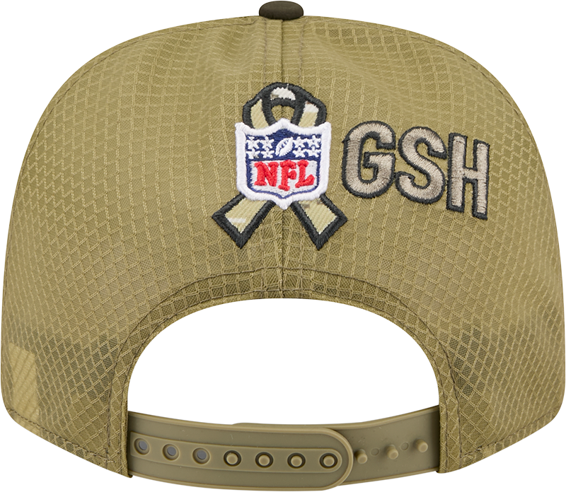 Men's Chicago Bears New Era Green B 2025 Salute To Service Sideline 9SEVENTY Trucker Adjustable Hat - Pro Jersey Sports
