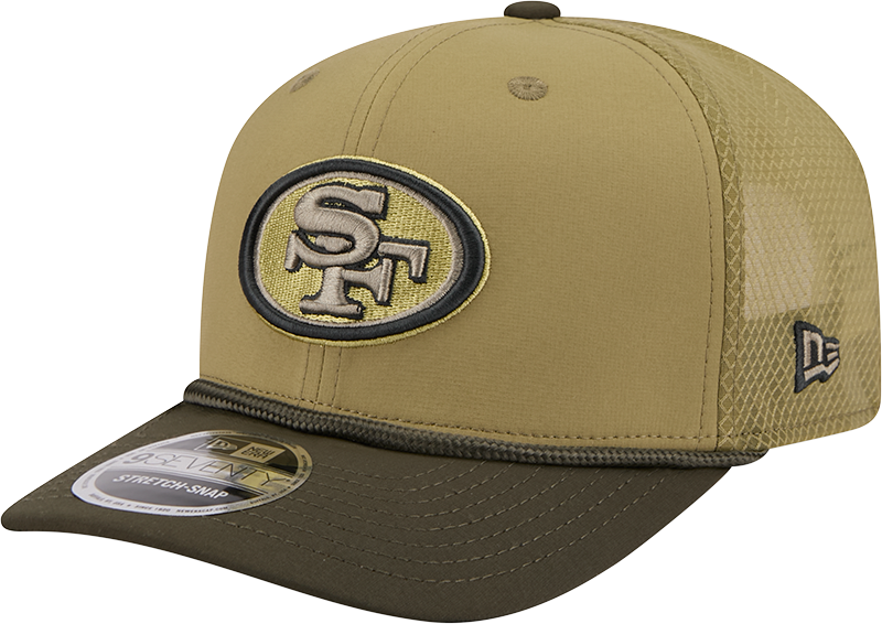 Men's San Francisco 49ers New Era Green 2025 Salute To Service Sideline 9SEVENTY Trucker Adjustable Hat - Pro Jersey Sports