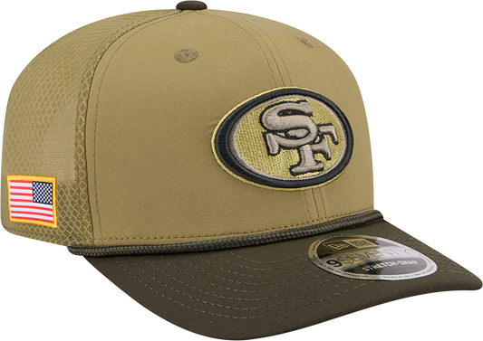 Men's San Francisco 49ers New Era Green 2025 Salute To Service Sideline 9SEVENTY Trucker Adjustable Hat - Pro Jersey Sports
