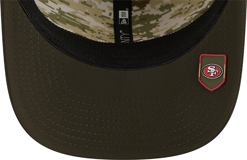 Men's San Francisco 49ers New Era Green 2025 Salute To Service Sideline 9SEVENTY Trucker Adjustable Hat - Pro Jersey Sports